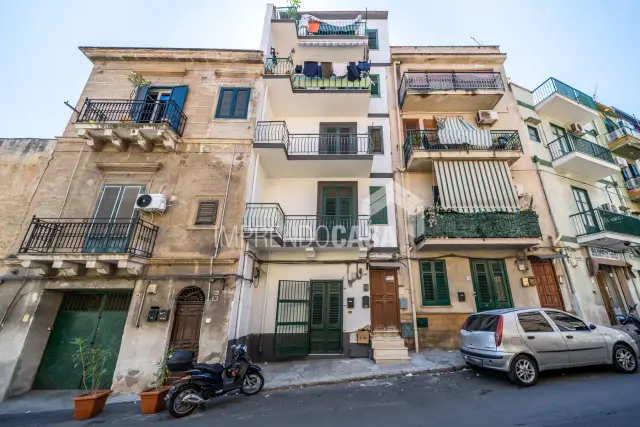 Zweizimmerwohnung in Via Boccadifalco 38, Palermo - Foto 1