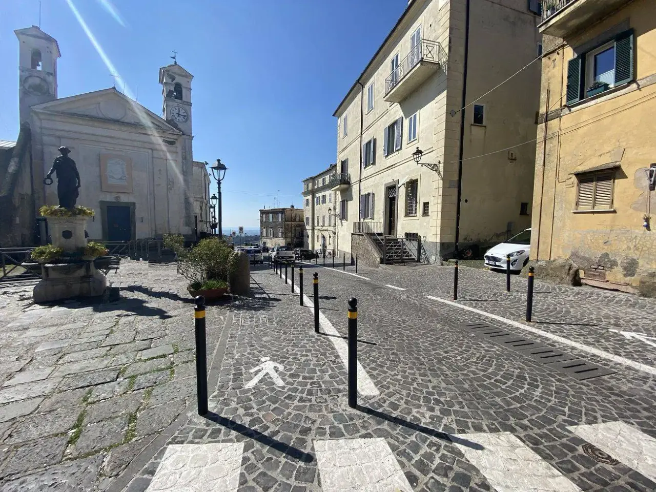 Locale commerciale in Corso Giuseppe Garibaldi, Ariccia, Ariccia, {3} - Foto 2