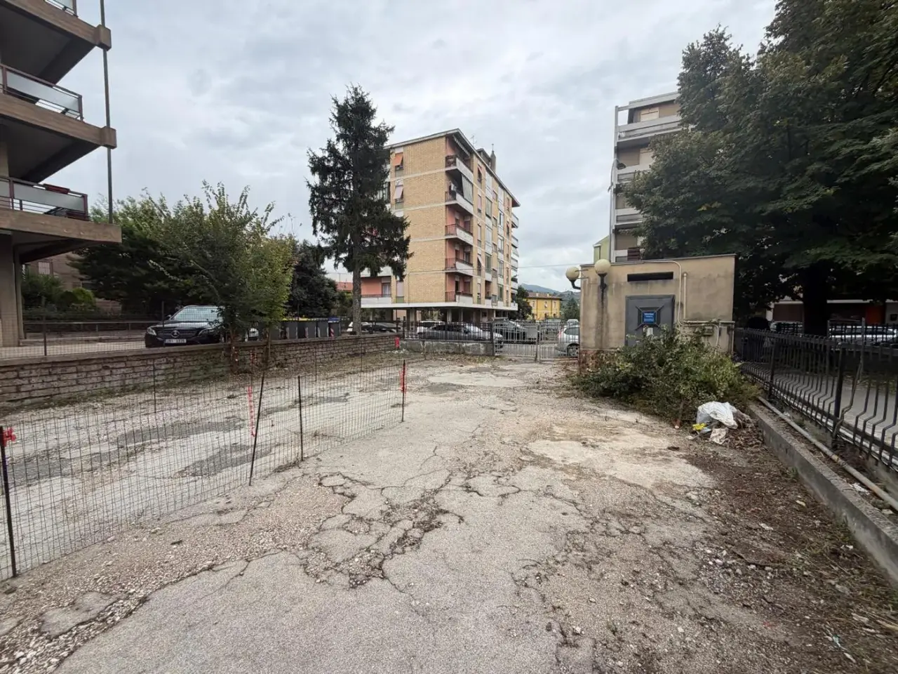 Magazzino in Locale Commerciale/Magazzino in Zona Ospedale, Terni, {3} - Foto 1