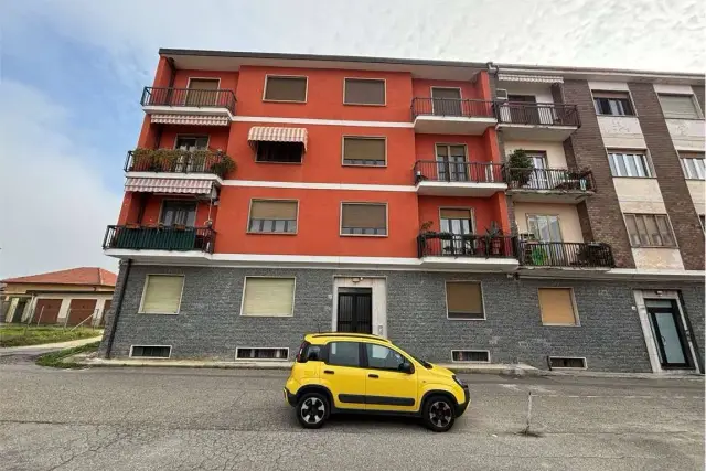 Quadrilocale in Via Campi Rotondi, 20, Cambiano - Foto 1