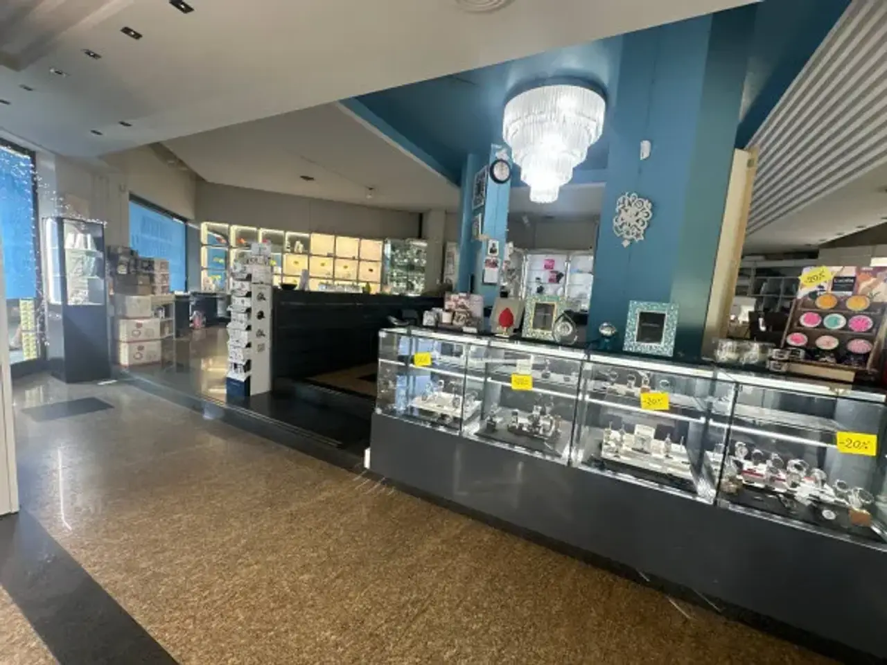 Negozio in Via Stazione 21, Taggia, {3} - Foto 1