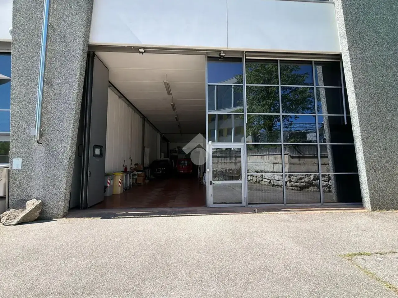 Capannone in Via del Garda, Rovereto, {3} - Foto 1