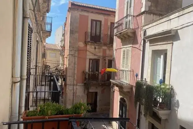 One-room flat in Piazza San Giuseppe, Siracusa - Photo 1