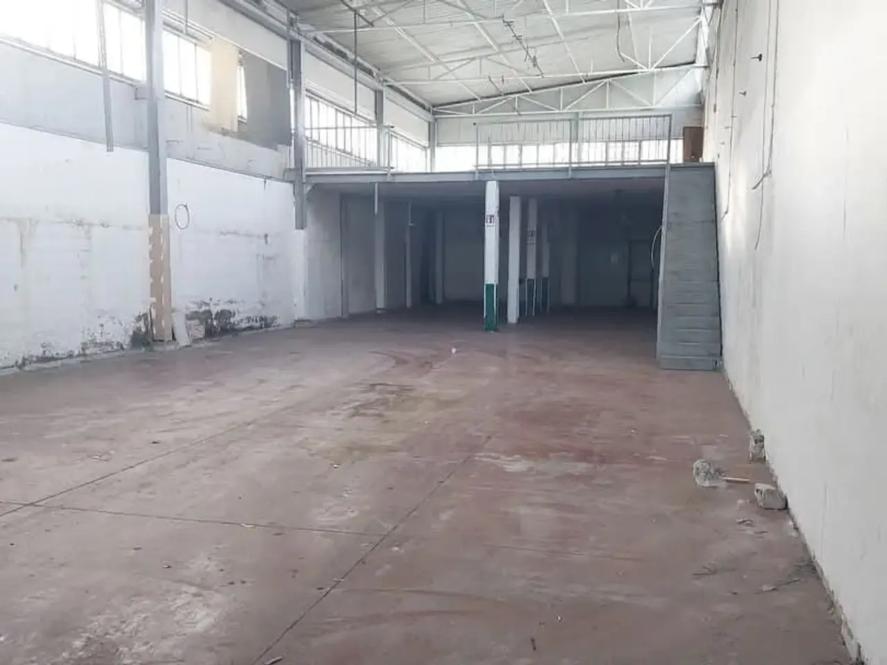 Negozio in Via Grazia Deledda, Casalnuovo Di Napoli, {3} - Foto 2