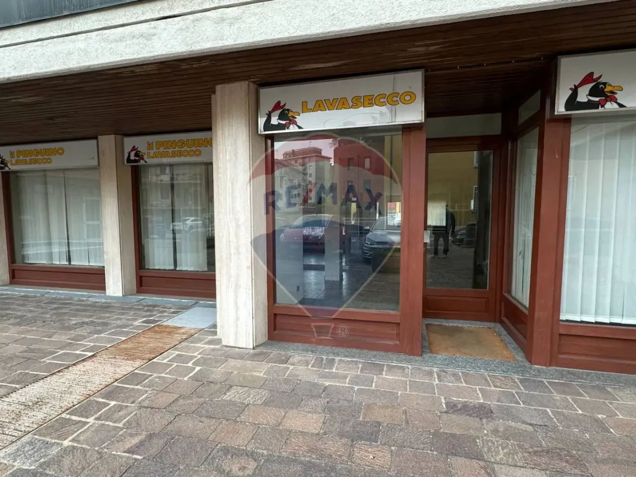 Negozio in Via Rossini 4, Luino, {3} - Foto 1