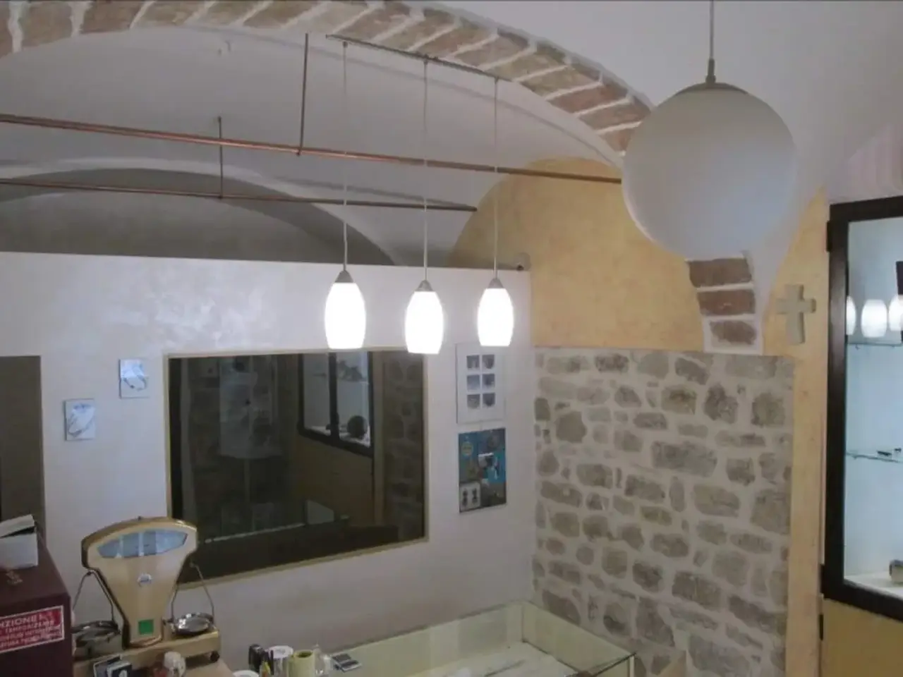 Negozio in , Alanno, {3} - Foto 1