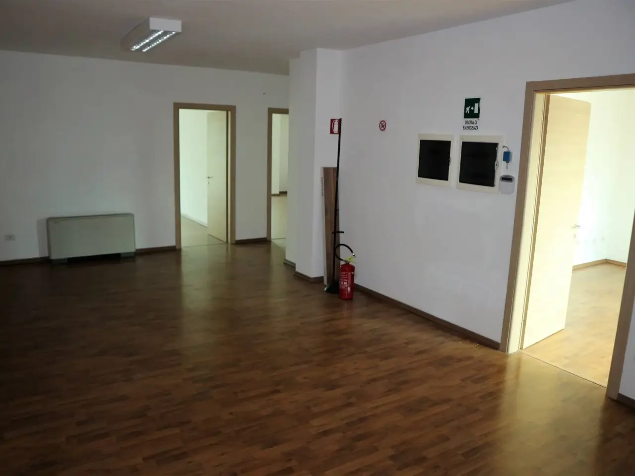 Ufficio in Via Cattaneo, Latina, {3} - Foto 2