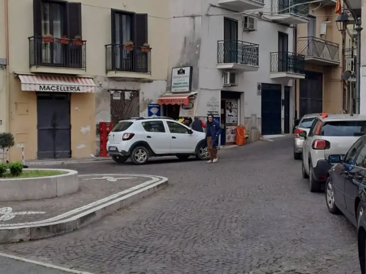 Negozio in , Castelforte, {3} - Foto 1