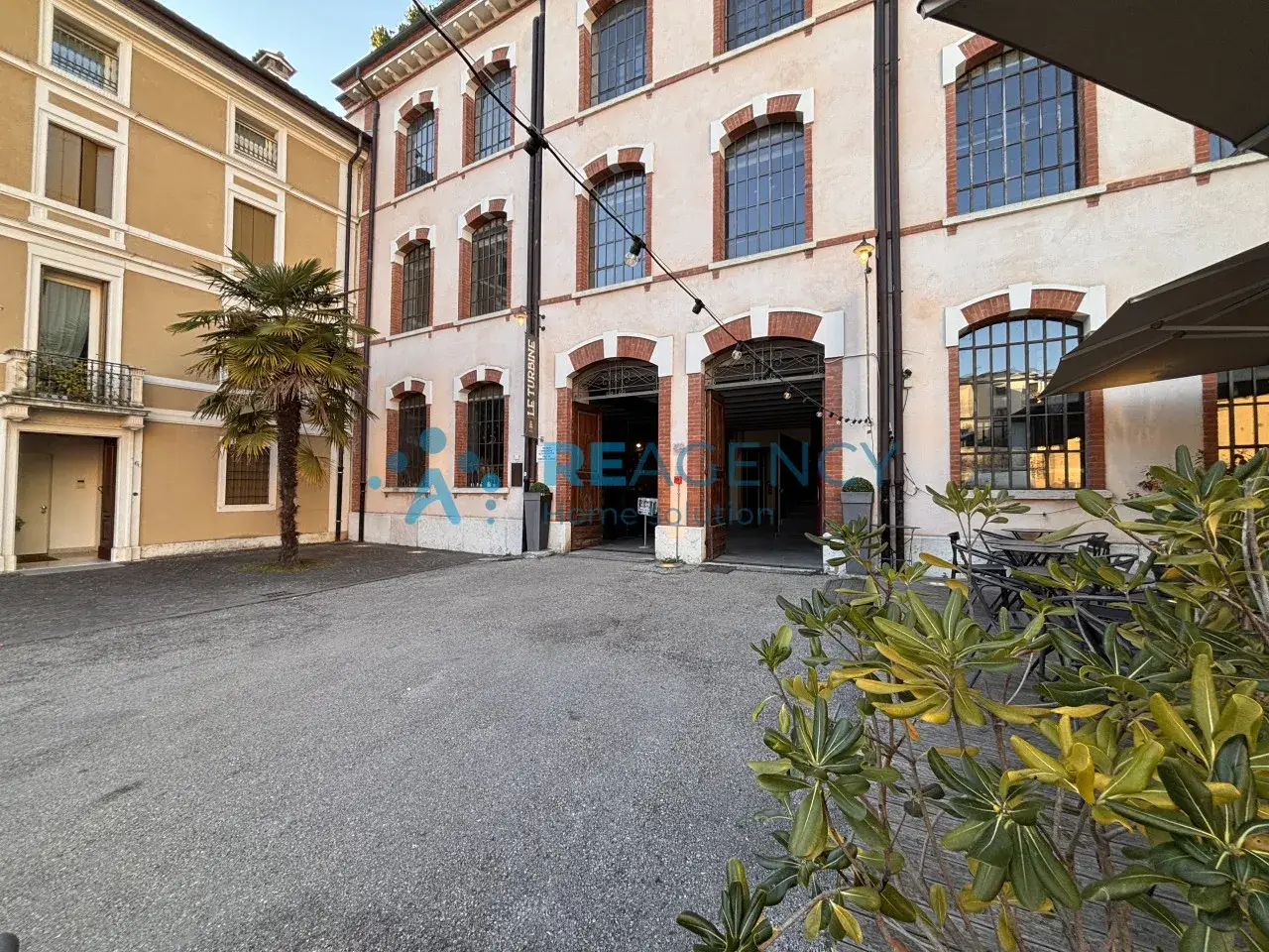 Negozio in Largo Fusinelle, Schio, {3} - Foto 2