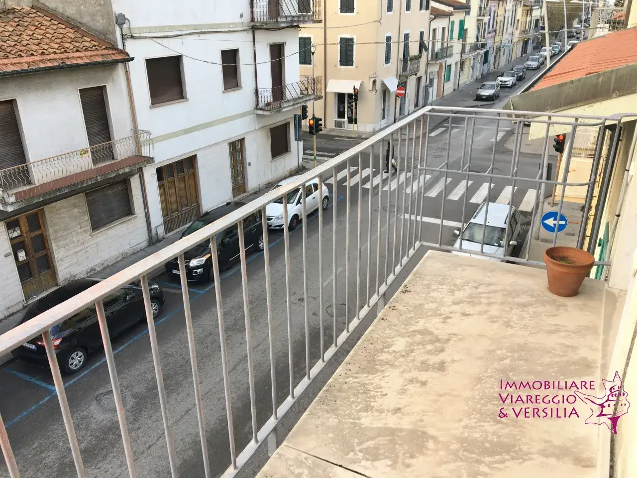 Ufficio in Via Garibaldi 180, Viareggio, {3} - Foto 1