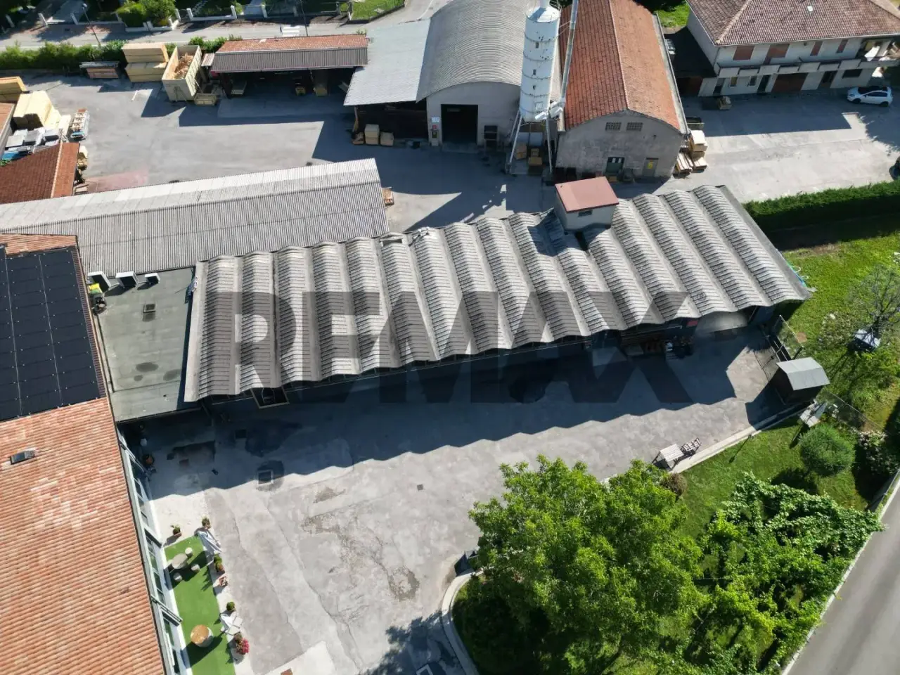 Capannone in , Valdobbiadene, {3} - Foto 1