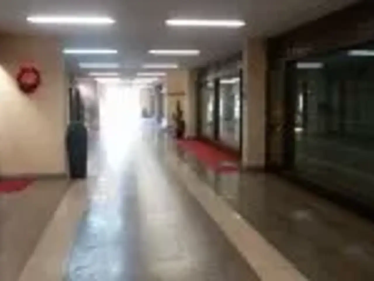 Ufficio in Galleria Manzoni, Montegrotto Terme, {3} - Foto 1
