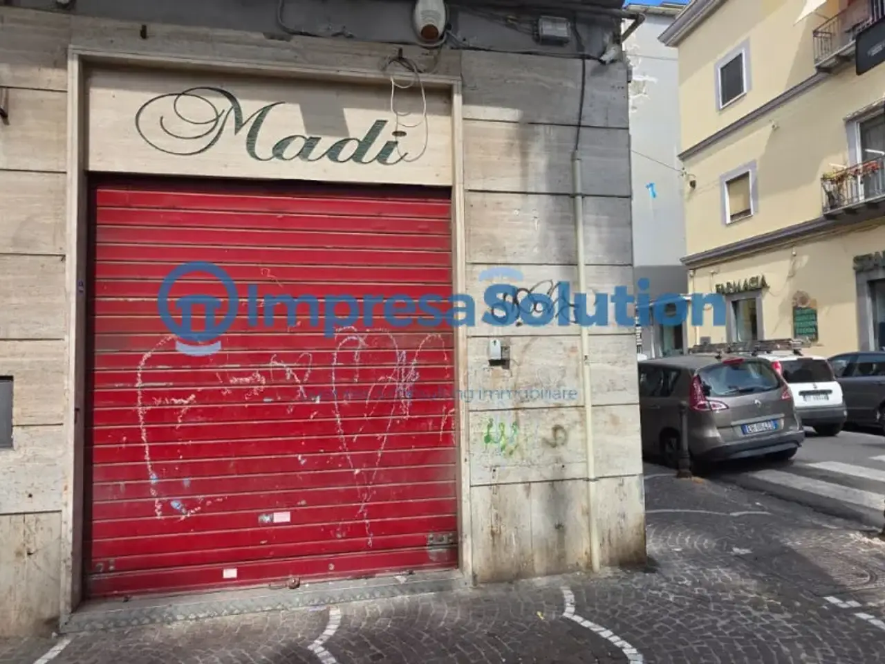 Abbigliamento in Viale Campi Flegrei, Napoli, {3} - Foto 1
