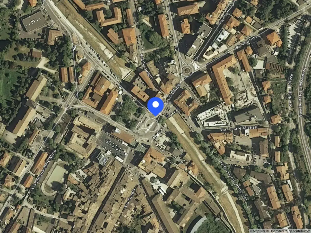 Magazzino in Località Collecola, Spoleto, {3} - Foto 1