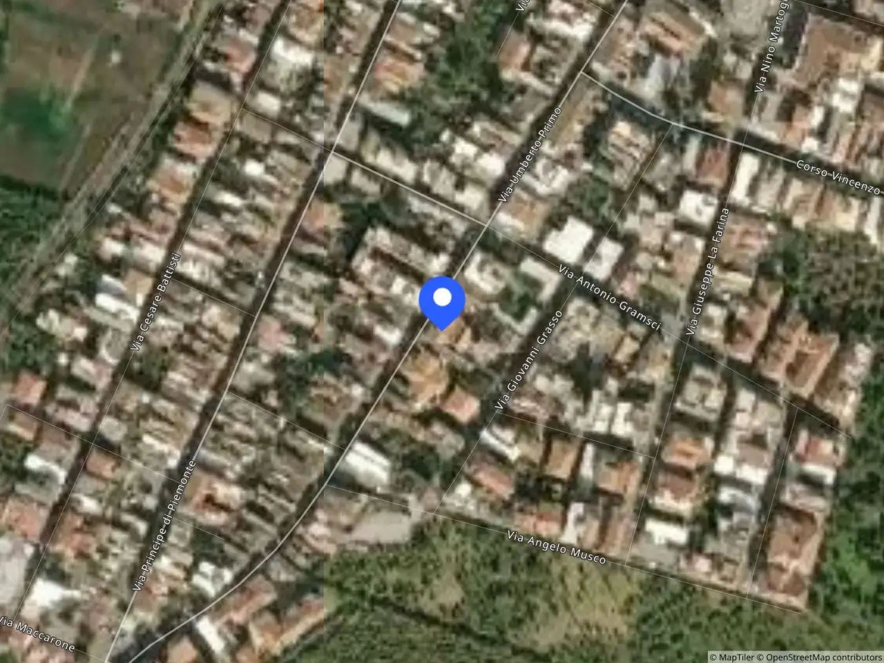 Autorimessa in V. Umberto I, 147, 95013 Fiumefreddo Sicilia Ct, Italia 147, Fiumefreddo Di Sicilia, {3} - Foto 2