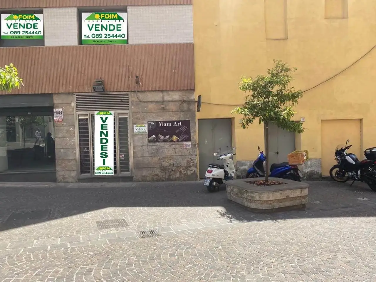 Negozio in Via Fieravecchia 14 Salerno, Salerno, {3} - Foto 1