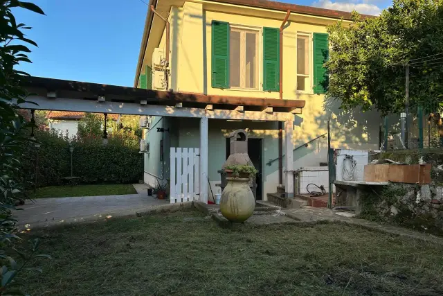 Casa indipendente in Via San Venerio, La Spezia - Foto 1