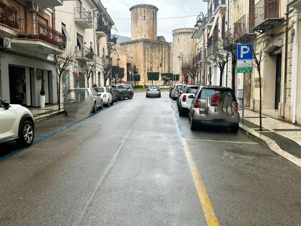 Negozio in Corso Italia, Fondi, {3} - Foto 2