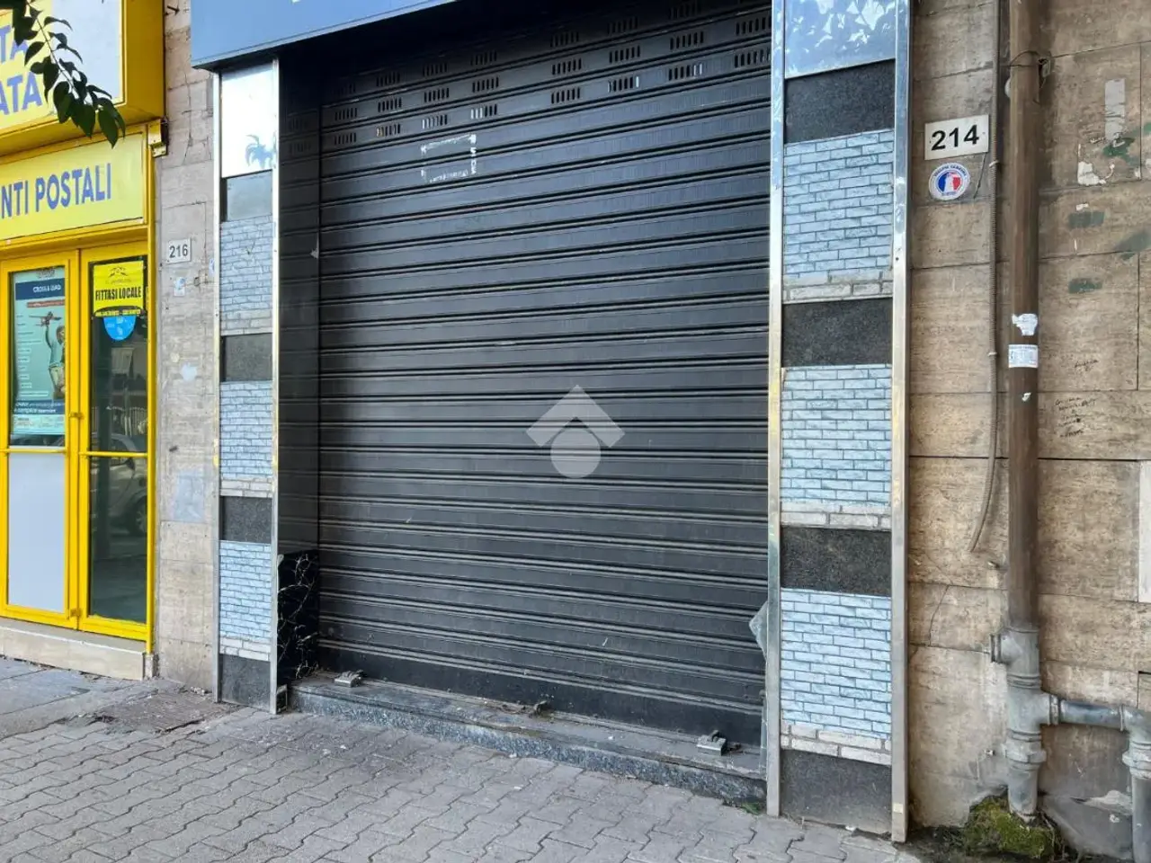 Negozio in Viale Guglielmo Marconi 214, Casavatore, {3} - Foto 1