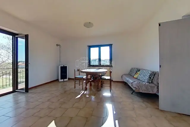 2-room flat in Via Trieste 33, Lentate sul Seveso - Photo 1