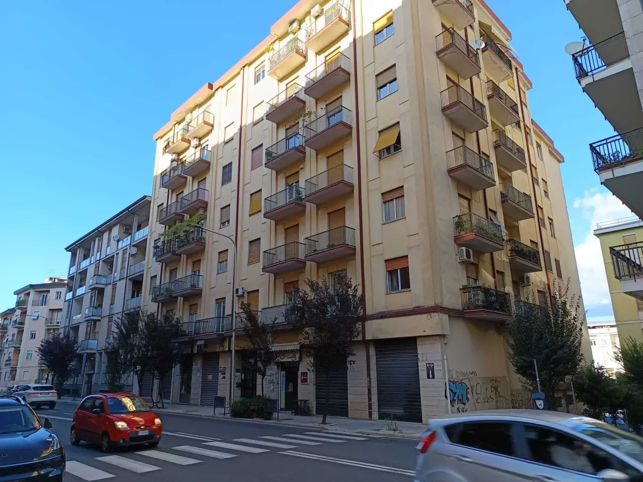 Negozio in Via Pasquale Rossi Snc, Cosenza, {3} - Foto 1