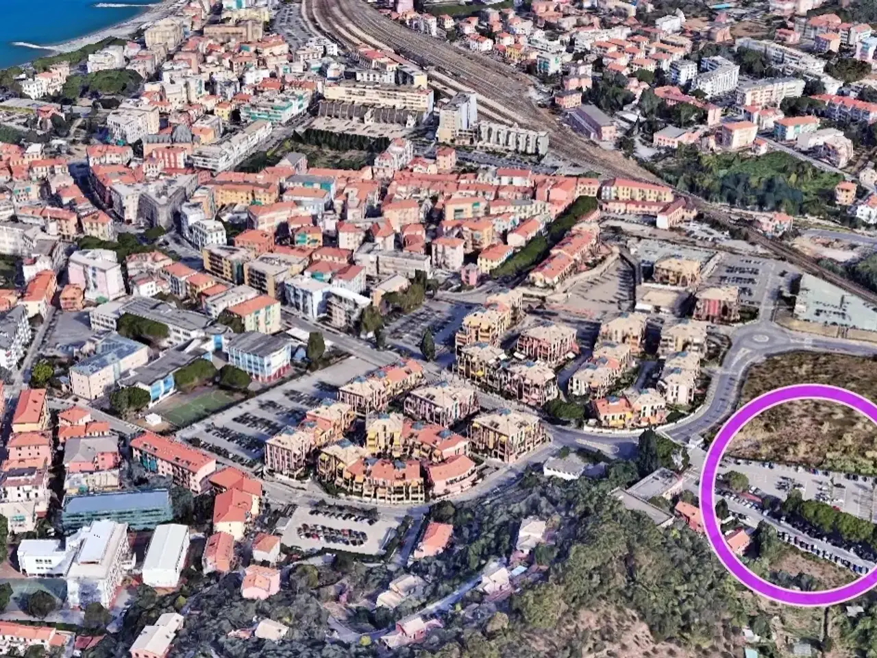 Parcheggio chiuso in Via Vincenzo Fascie 188, Sestri Levante, {3} - Foto 1