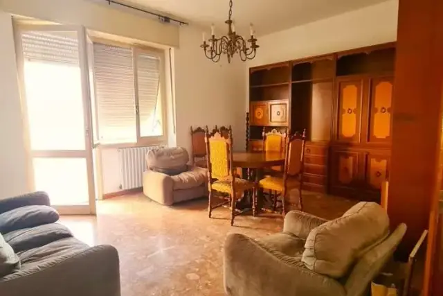 Wohnung in Via Giacomo Matteotti 45, Sassari - Foto 1