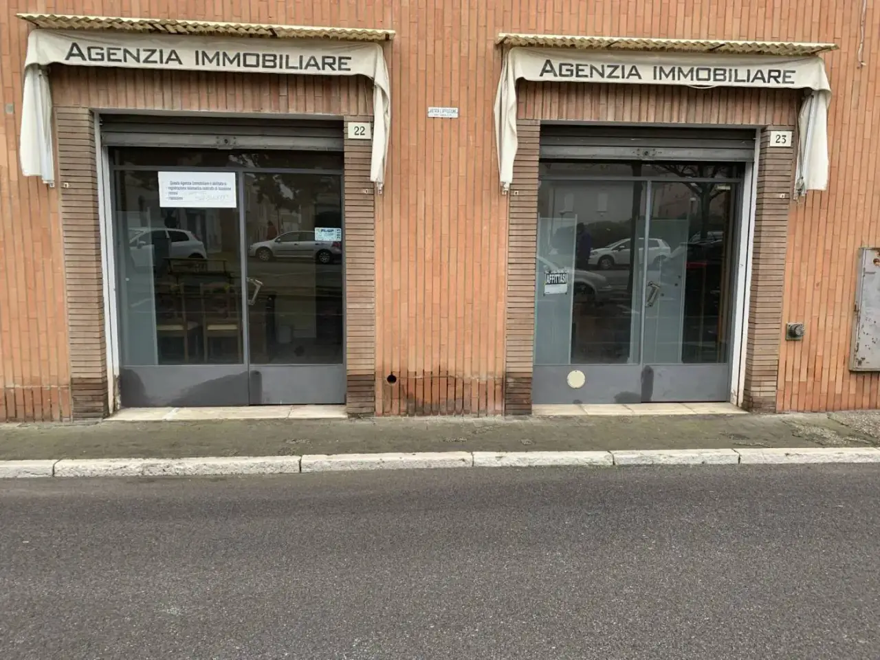 Ufficio in Piazza Umberto Ricci, Massa Lombarda, {3} - Foto 1