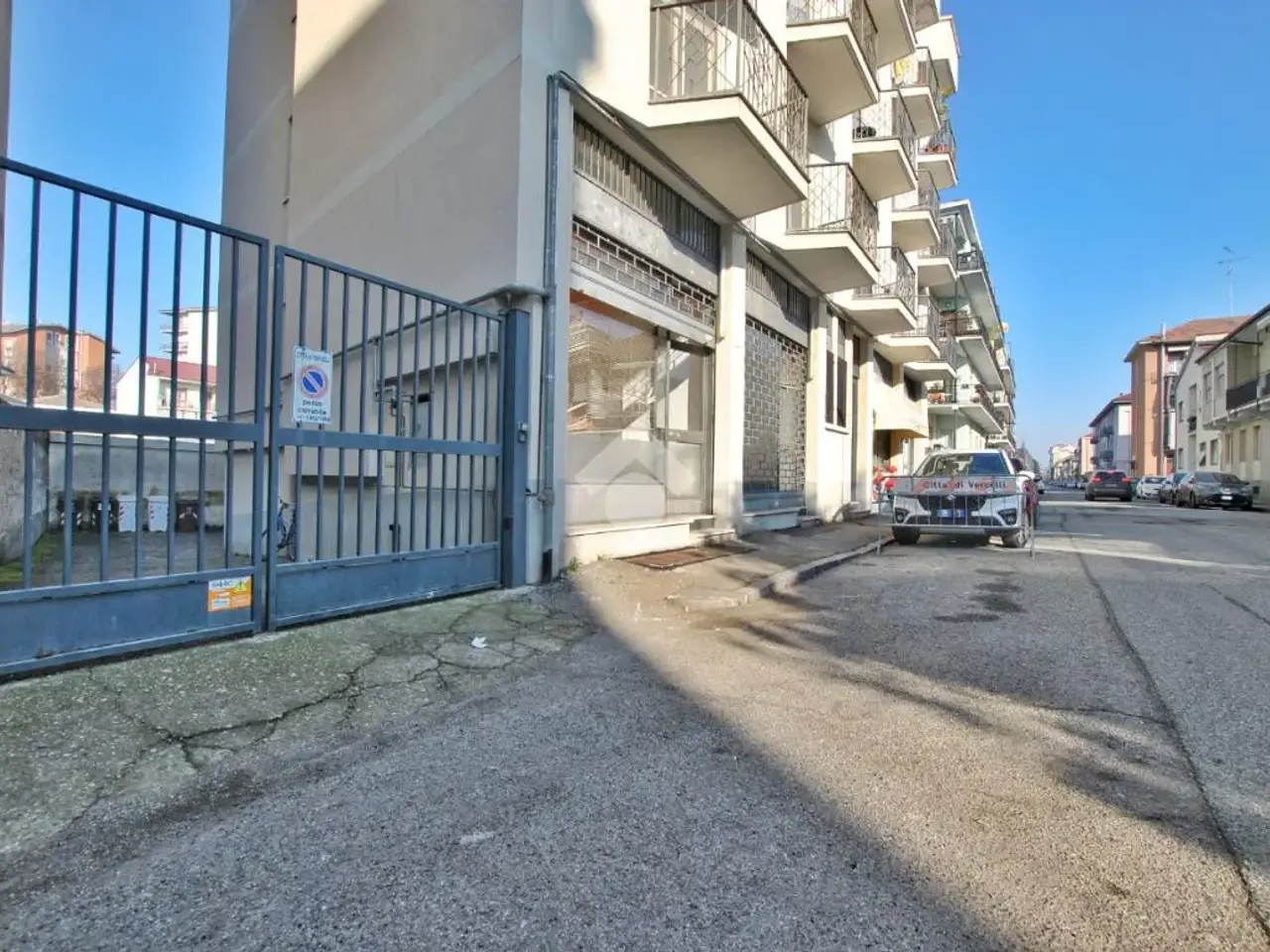 Negozio in Via Tripoli 33, Vercelli, {3} - Foto 2