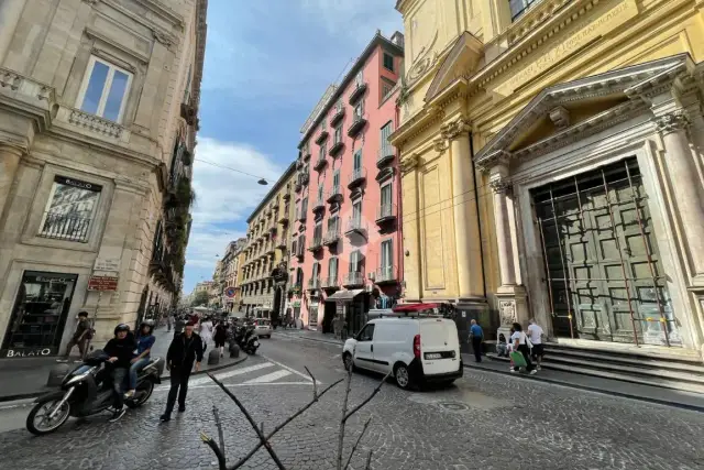 Negozio in Via Toledo 401, Napoli - Foto 1