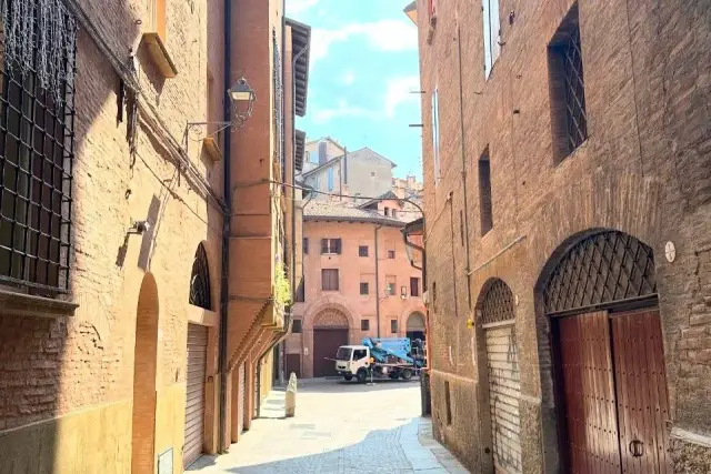 Garage or car box in 
        Viale Carlo Pepoli
      , Bologna - Photo 1