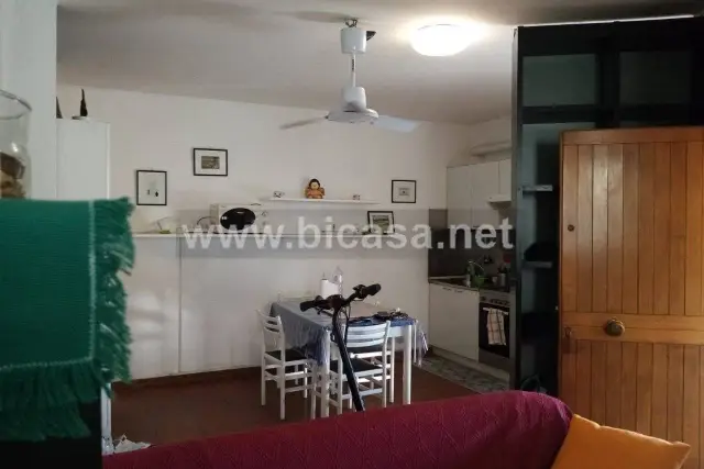 4-room flat in Via Zambonini, Montelabbate - Photo 1