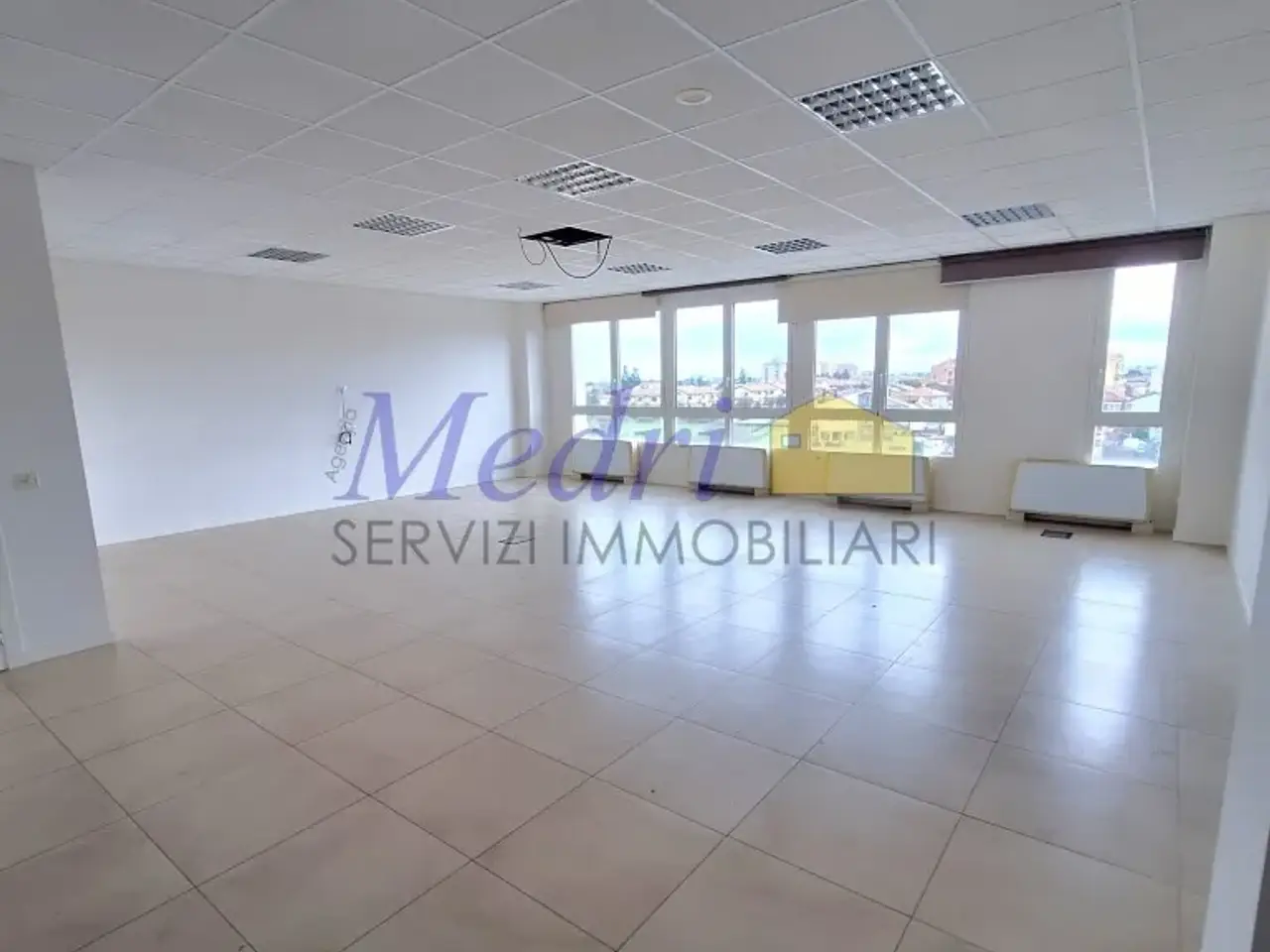 Ufficio in Via Giordano Bruno 260, Cesena, {3} - Foto 1