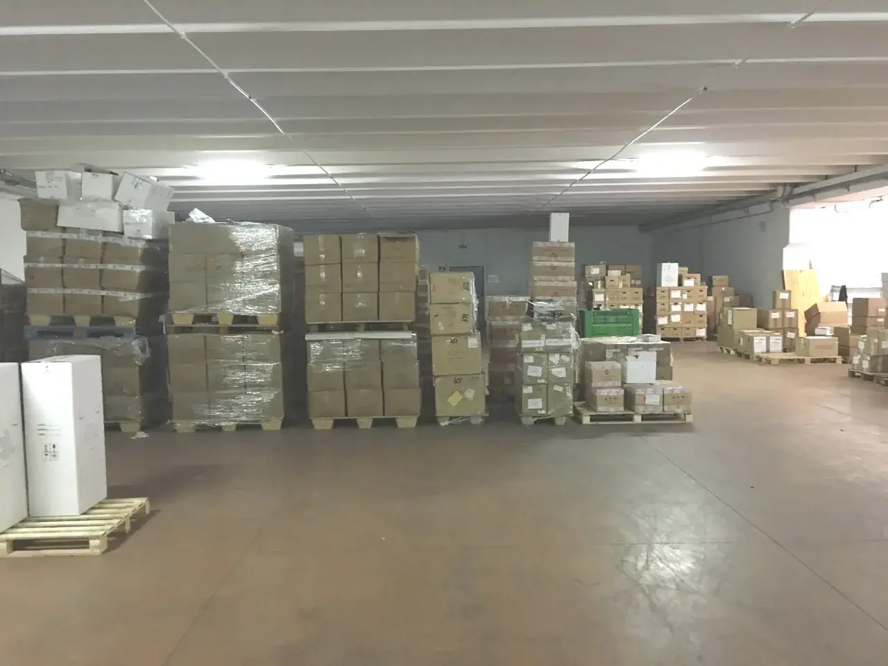 Magazzino in Via Italia, Gessate, {3} - Foto 1