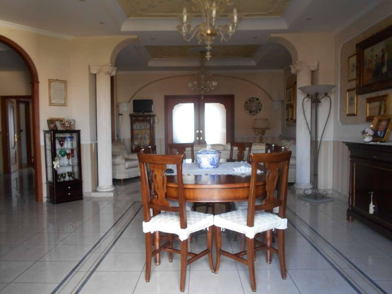 Palazzina commerciale in Corso Italia, Cardito, {3} - Foto 1