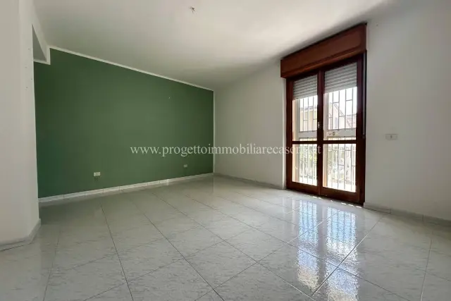 Apartament in Via San Donato Osseverino, Caserta - Photo 1