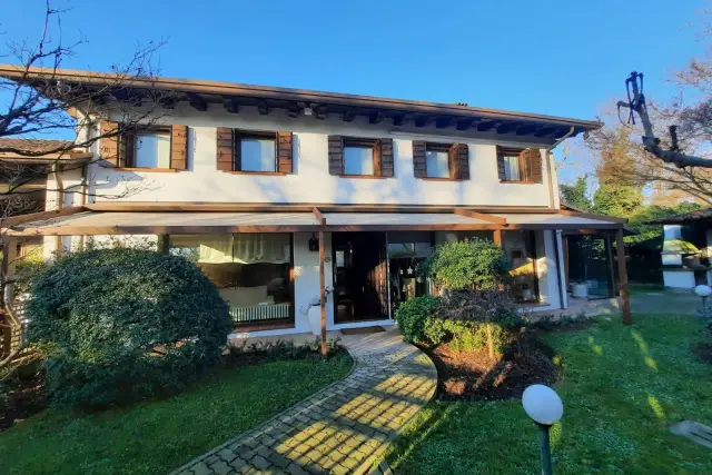 Villa in Via Valsugana, Castelfranco Veneto - Foto 1