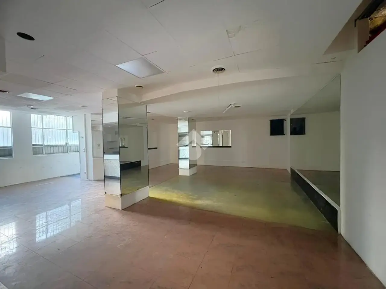 Laboratorio in Piazza Tirana, Milano, {3} - Foto 2