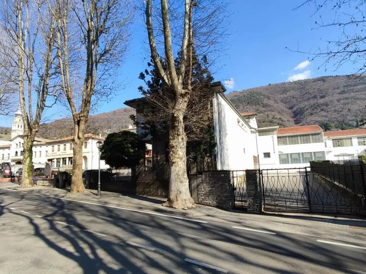 Ufficio in Valdobbiadene, Montebelluna, {3} - Foto 2
