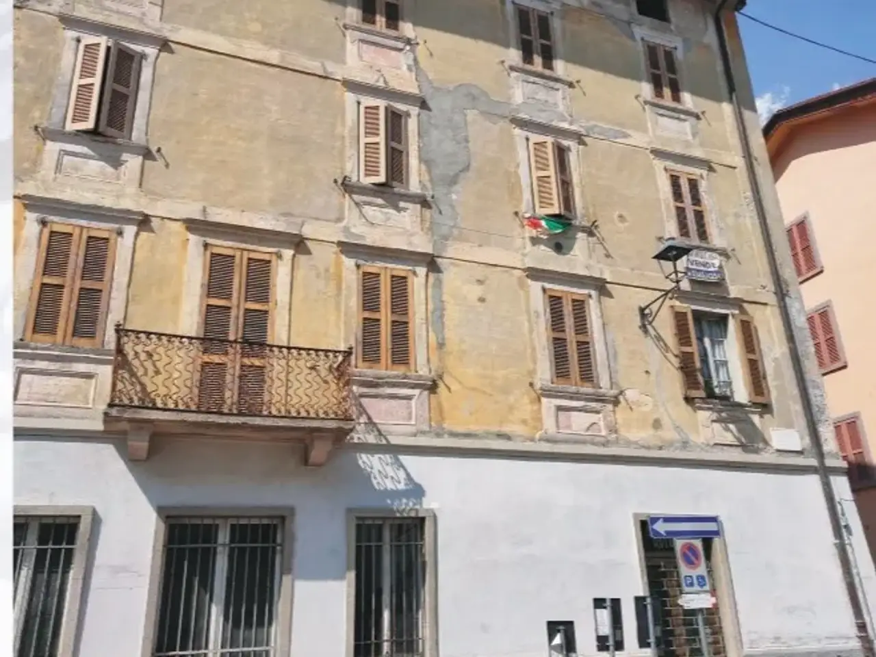 Negozio in Piazza Vistallo Zignoni 33, San Giovanni Bianco, {3} - Foto 1