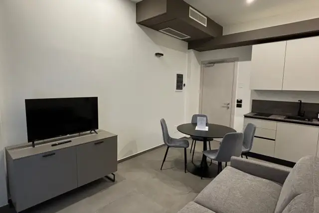 2-room flat in {3}, - Photo 1