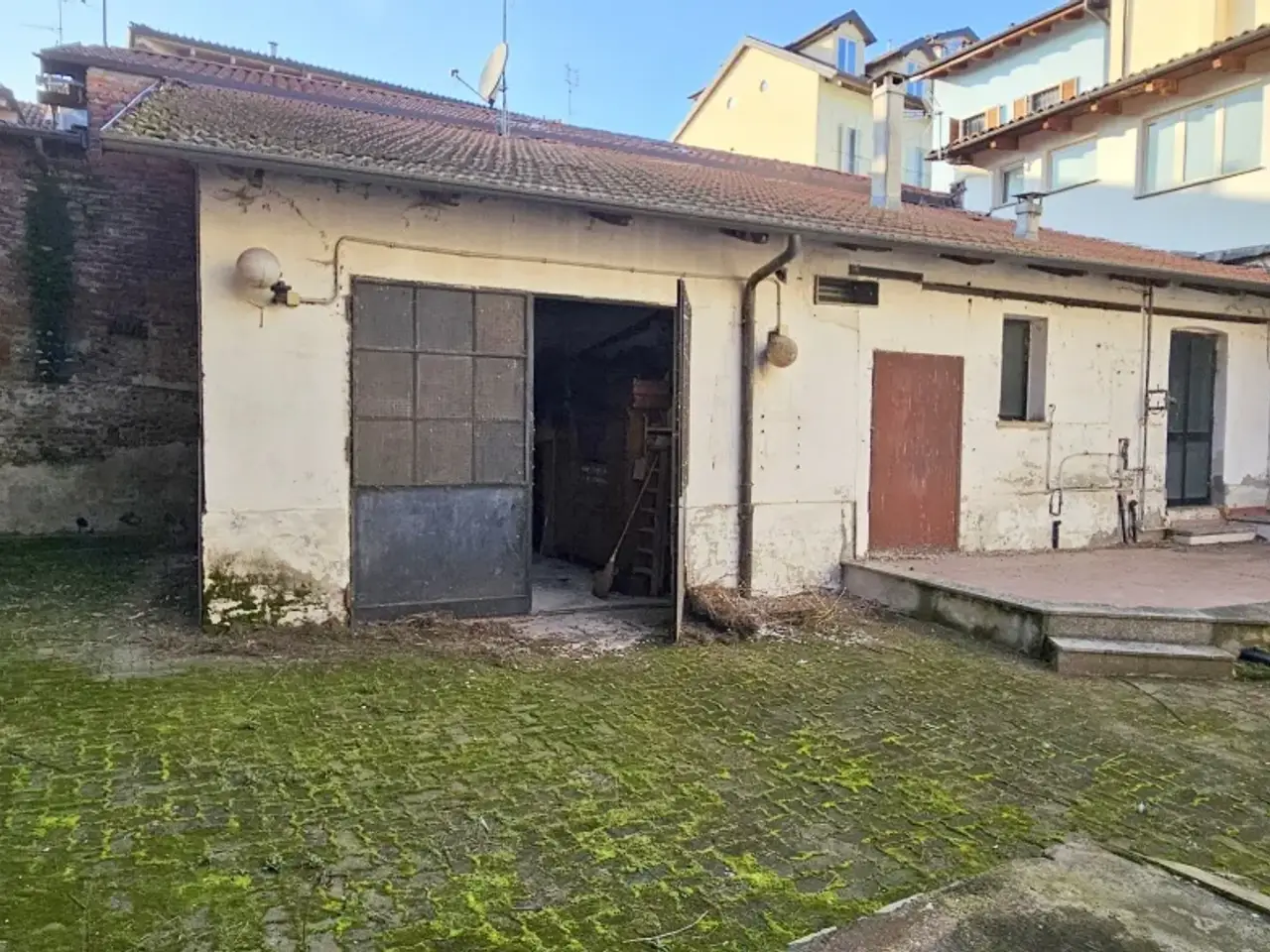 Magazzino in Via Torino 25, Chivasso, {3} - Foto 1