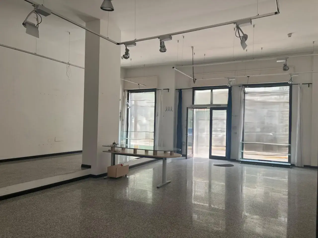 Negozio in , Cagliari, {3} - Foto 2