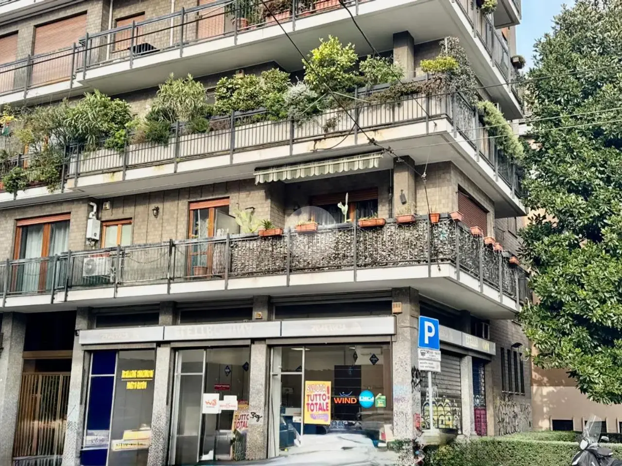 Negozio in Via Rodolfo Carabelli 9, Milano, {3} - Foto 2