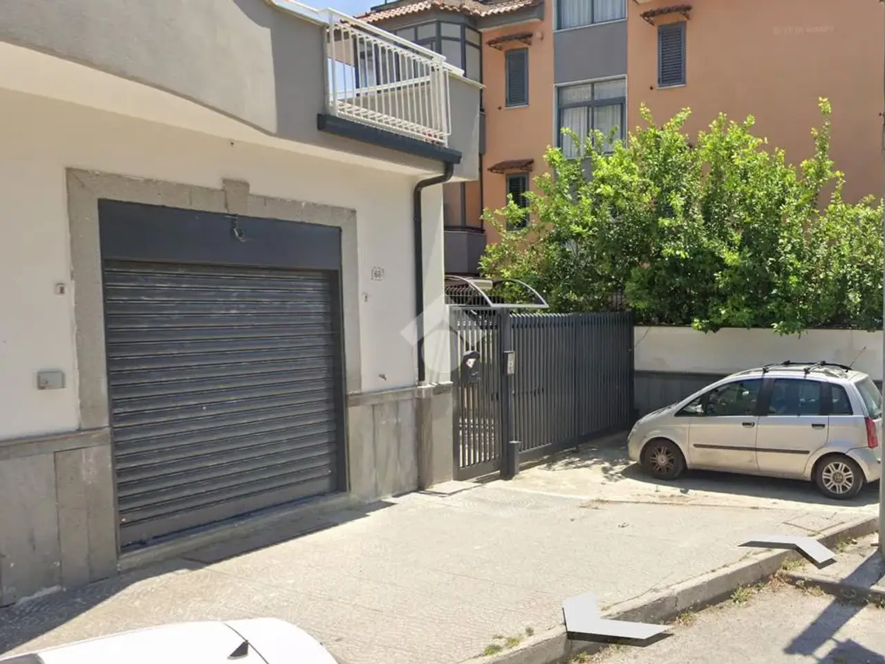 Negozio in Via Salvatore di Giacomo 68, Melito Di Napoli, {3} - Foto 1