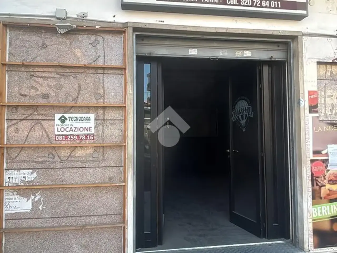 Negozio in Via Napoli 77, Mugnano Di Napoli, {3} - Foto 1