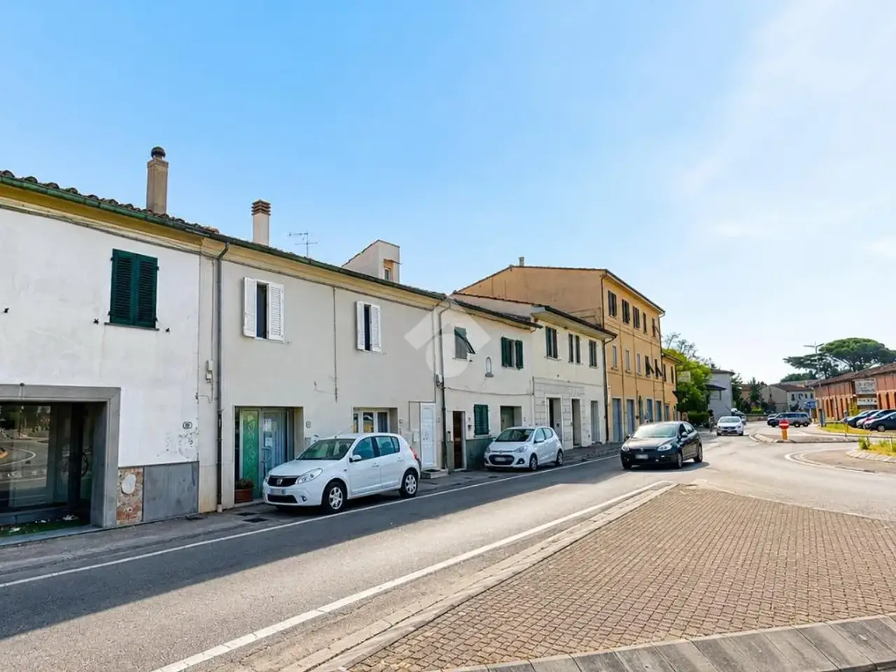 Negozio in Via di Gello 38, Ponsacco, {3} - Foto 1