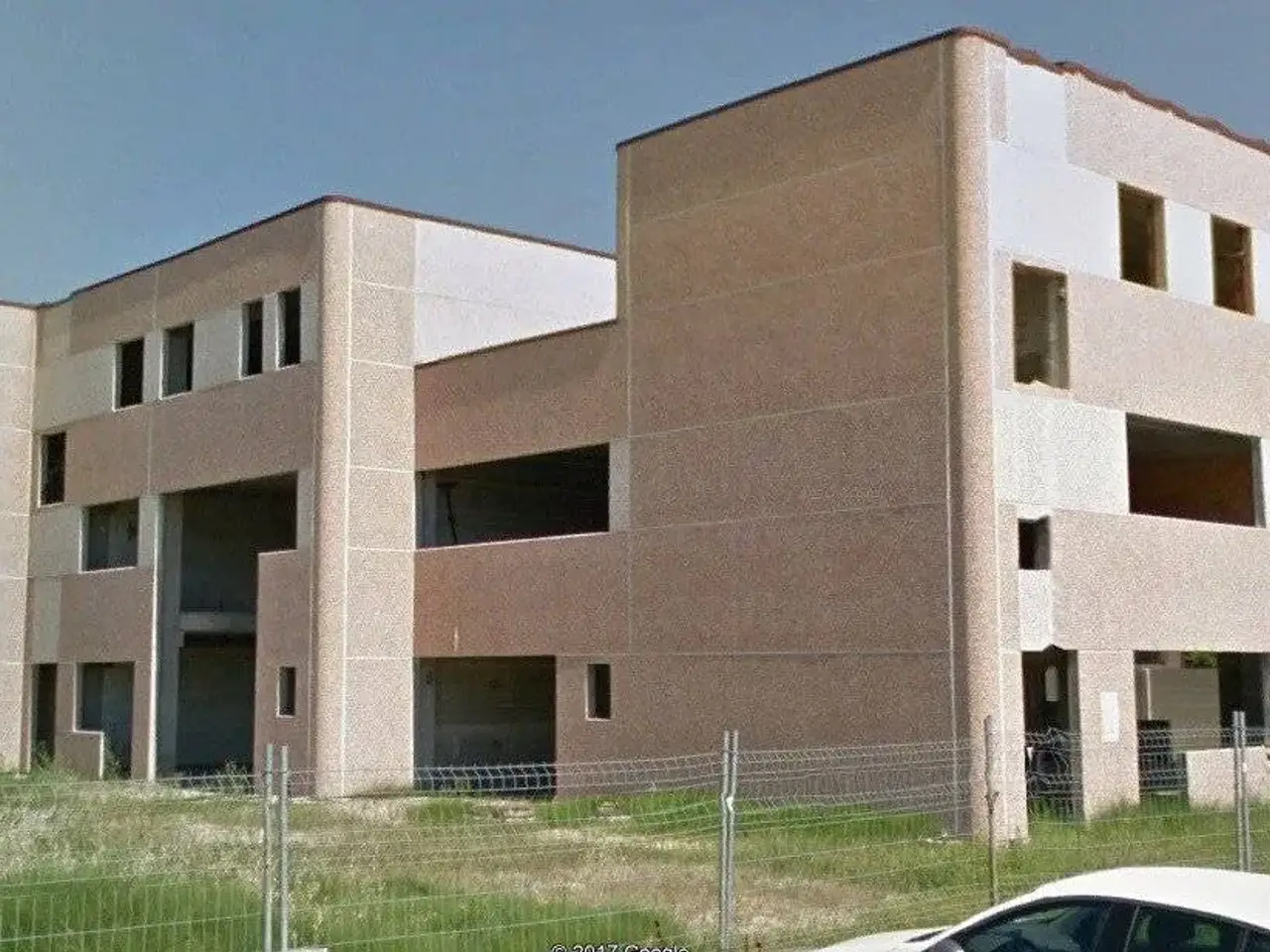 Capannone in Via Renato Hirsch, Ferrara, {3} - Foto 1
