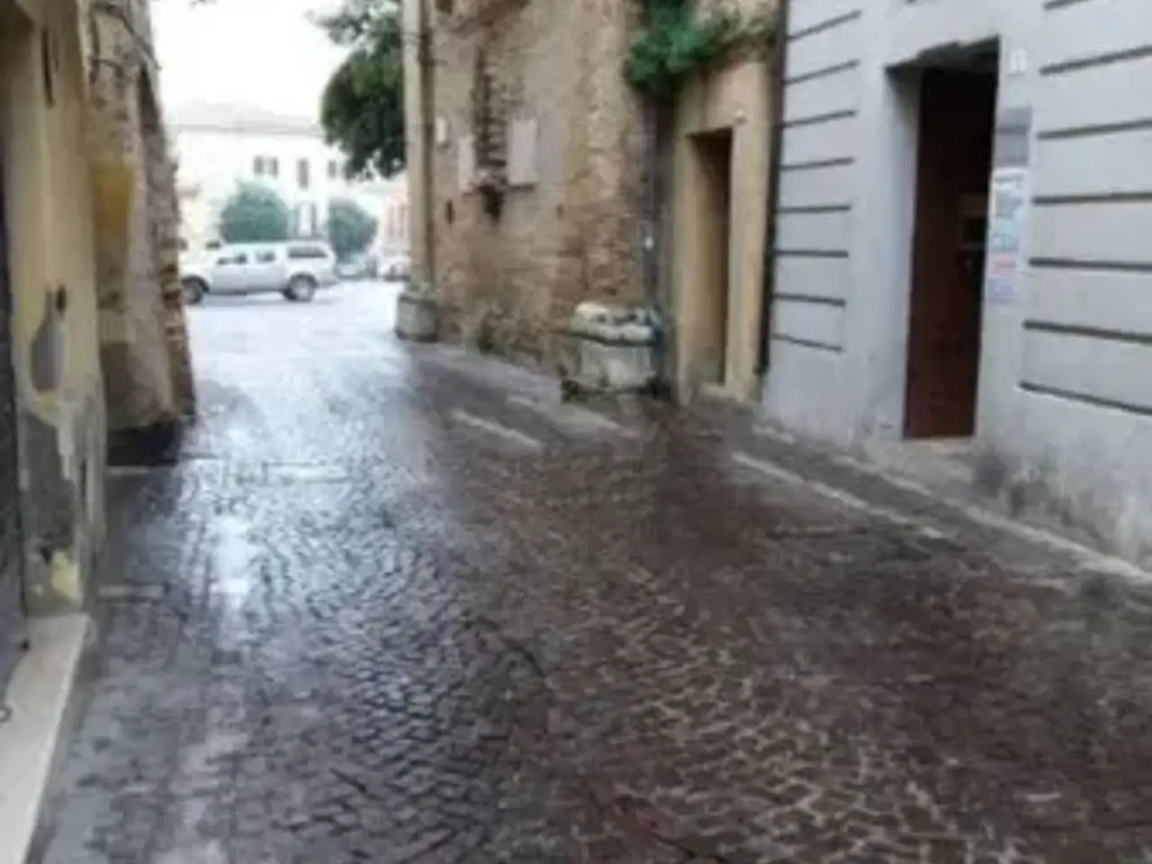 Negozio in Via Picena, Atri, {3} - Foto 1