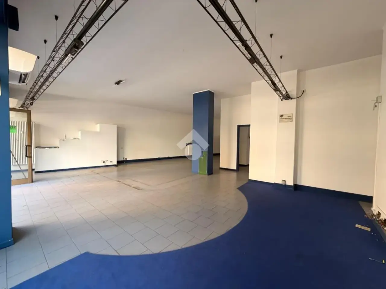Negozio in Via Alessandro Noli 12, Bergamo, {3} - Foto 1